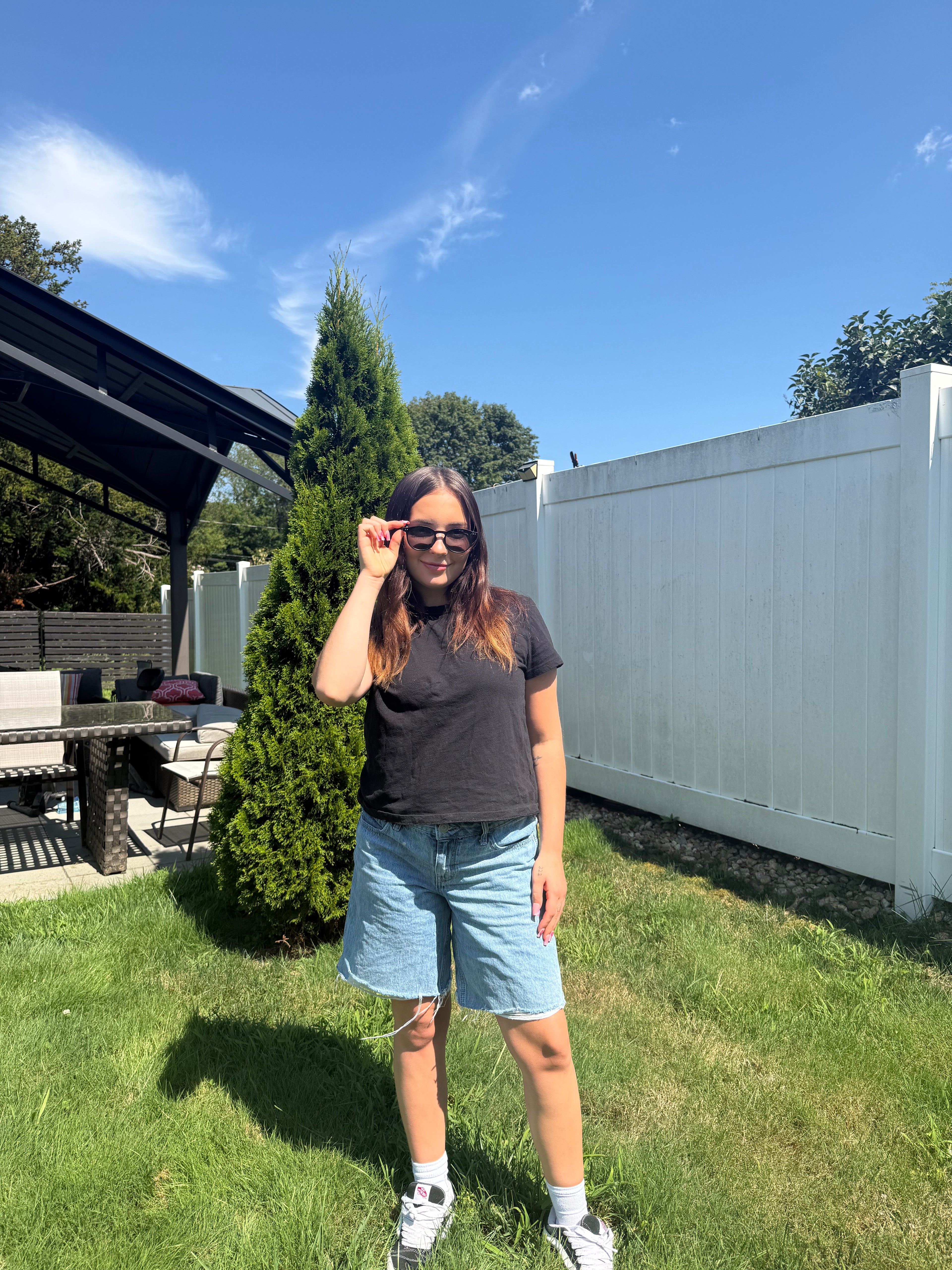 Metanoia Rise UV400 Sunglasses – Glossy Black Round Frame